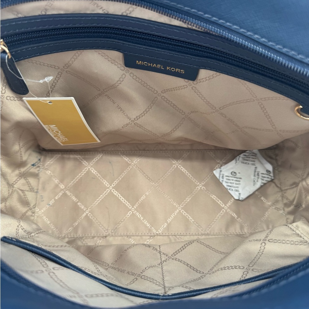 Michael Kors Eva Small Nylon Gabardine Tote - Picture 10 of 12